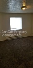 235 Carol Dr-Unit -2 in Blackfoot, ID - Building Photo - Building Photo
