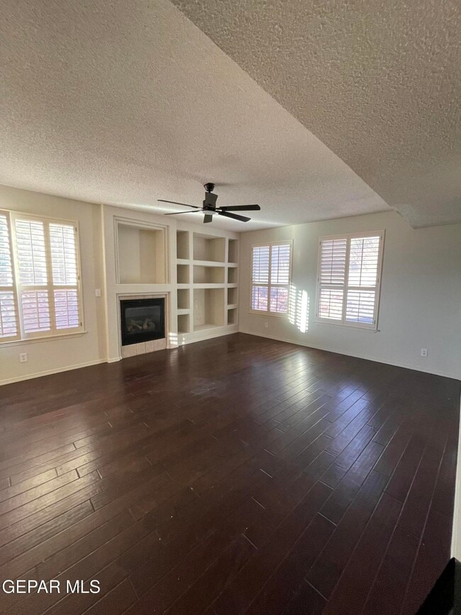 206 Vic Clark Ct in El Paso, TX - Building Photo - Building Photo