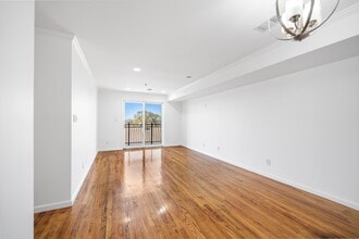4401 Smith Ave in North Bergen, NJ - Building Photo - Building Photo