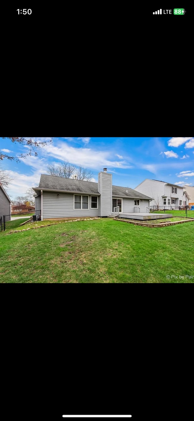 1982 Banks Dr in Elgin, IL - Building Photo - Building Photo