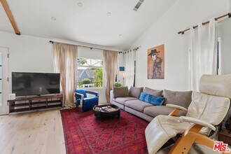 2627 S Bedford St in Los Angeles, CA - Building Photo - Building Photo
