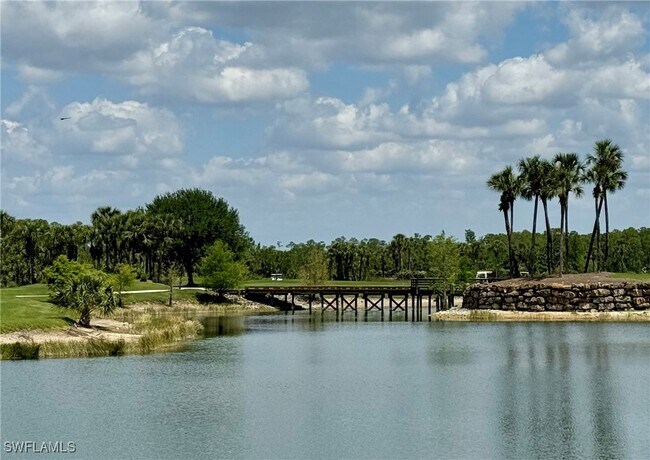 4884 Hampshire Ct in Naples, FL - Building Photo - Building Photo