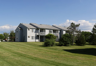 Strawberry Ridge Apartments in Waterford, NY - Building Photo - Building Photo