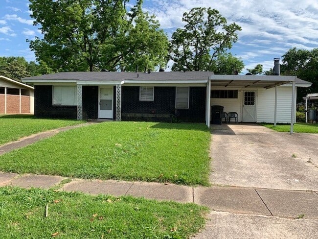 property at 1822 Cambridge St