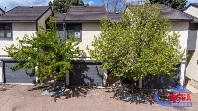 4823 Bluestem Dr