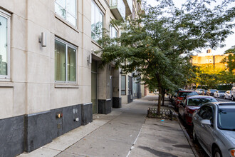 344-346 E 110th St in New York, NY - Foto de edificio - Building Photo