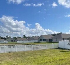 8248 Campbell Xing Wy in Lakeland, FL - Building Photo - Building Photo