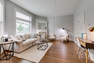Bowler Lofts in Minneapolis, MN - Building Photo - Interior Photo