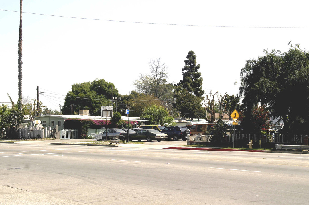 Compton Trailer Park in Compton, CA - Foto de edificio