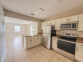 1515 N Federal Hwy in Lake Worth Beach, FL - Building Photo - Building Photo