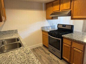 7612 San Simeon Dr-Unit -7612 in Citrus Heights, CA - Building Photo - Building Photo
