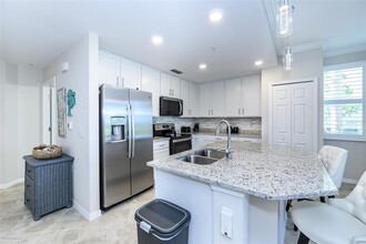 14061 Heritage Landing Blvd in Punta Gorda, FL - Foto de edificio - Building Photo