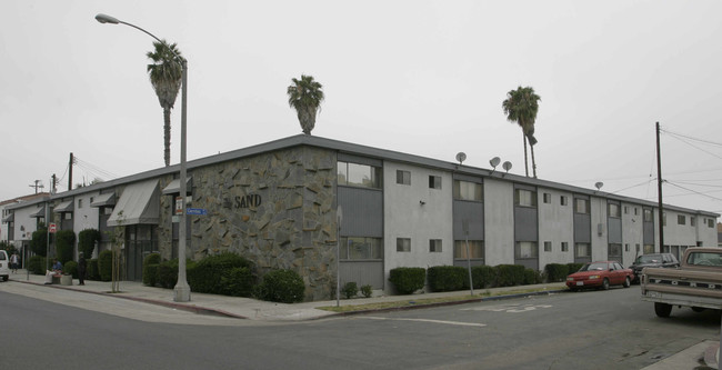 Sands Apartments in Long Beach, CA - Foto de edificio - Building Photo