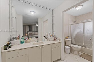 11027 W Okeechobee Rd, Unit 201 in Hialeah Gardens, FL - Building Photo - Building Photo