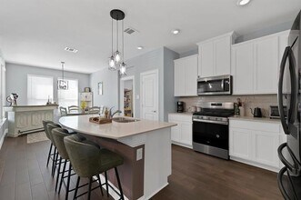 10928 Canyon Mine Dr in Aubrey, TX - Building Photo - Building Photo