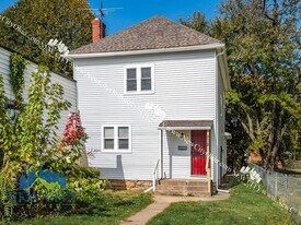 753 1/2-878-872 Sullivant Ave in Columbus, OH - Building Photo