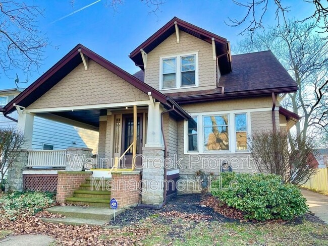 1041 W 10th St in Lorain, OH - Building Photo - Building Photo