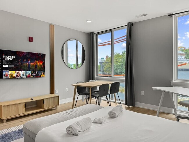 626 N Delaware Ave in Philadelphia, PA - Building Photo - Building Photo