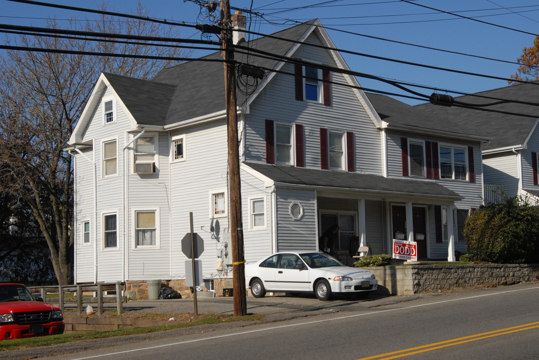 288 W Clinton St in Dover, NJ - Building Photo