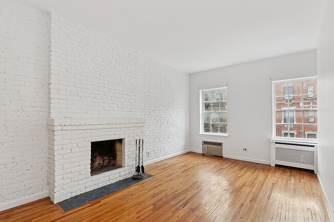 39 W 83rd St in New York, NY - Building Photo - Building Photo