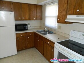 2753 Cleveland Ave in Des Moines, IA - Foto de edificio - Building Photo