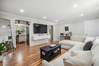 13 Myles Standish Dr in Haverhill, MA - Foto de edificio - Building Photo