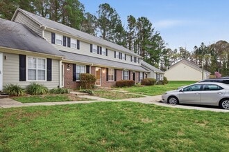 10 Hartford Ct in Durham, NC - Building Photo - Building Photo