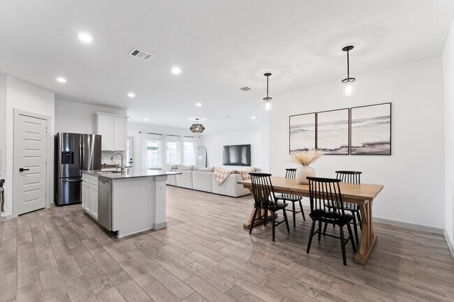 13220 Lago Acero in La Marque, TX - Building Photo - Building Photo