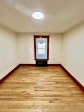 122 2nd St in Auburn, ME - Building Photo - Building Photo