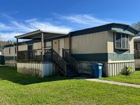 408 Pecan Grove Rd in Scott, LA - Building Photo