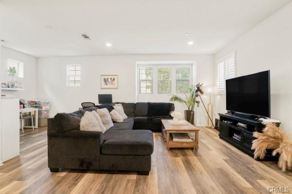 9126 Foster Ln in Los Angeles, CA - Foto de edificio