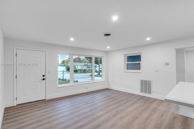 3180 NE 10th Terrace in Pompano Beach, FL - Building Photo - Building Photo