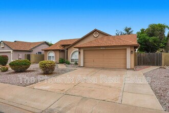 4425 E Douglas Ave in Gilbert, AZ - Building Photo - Building Photo