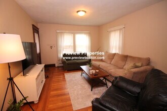 151 Tremont St in Newton, MA - Building Photo - Building Photo