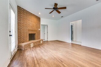 731 N Walnut Grove Rd in Midlothian, TX - Building Photo - Building Photo