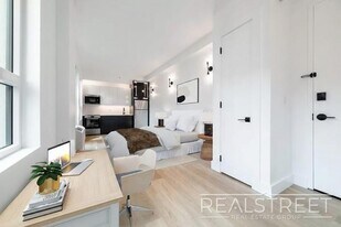 STUNNING STUDIO | PERFECT STARTER APARTMENT -Skyline Views-Full amenity building-Stainless steel kit, Unit 2D in Brooklyn, NY - Building Photo