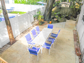 1505 NE 5th Ct, Unit 4 in Fort Lauderdale, FL - Building Photo - Building Photo
