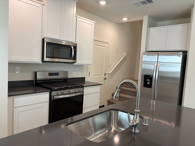 1611 Prancer St in Reno, NV - Building Photo - Building Photo