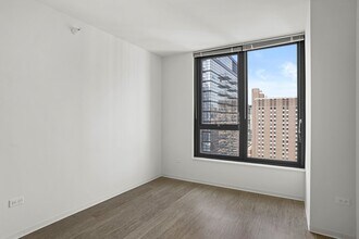 159 W Superior St in Chicago, IL - Building Photo - Building Photo