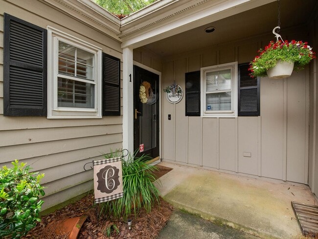 3806 Selwyn Farms Ln in Charlotte, NC - Foto de edificio - Building Photo