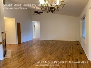 8826 W Midland St in Boise, ID - Building Photo - Building Photo