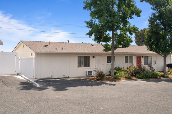 Vista Palms Apartment Homes- Yucaipa, CA