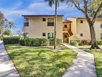 3897 Cocoplum Cir, Unit 3512 in Coconut Creek, FL - Building Photo - Building Photo