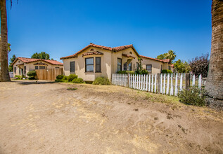 1612 1st St in Bakersfield, CA - Building Photo - Building Photo