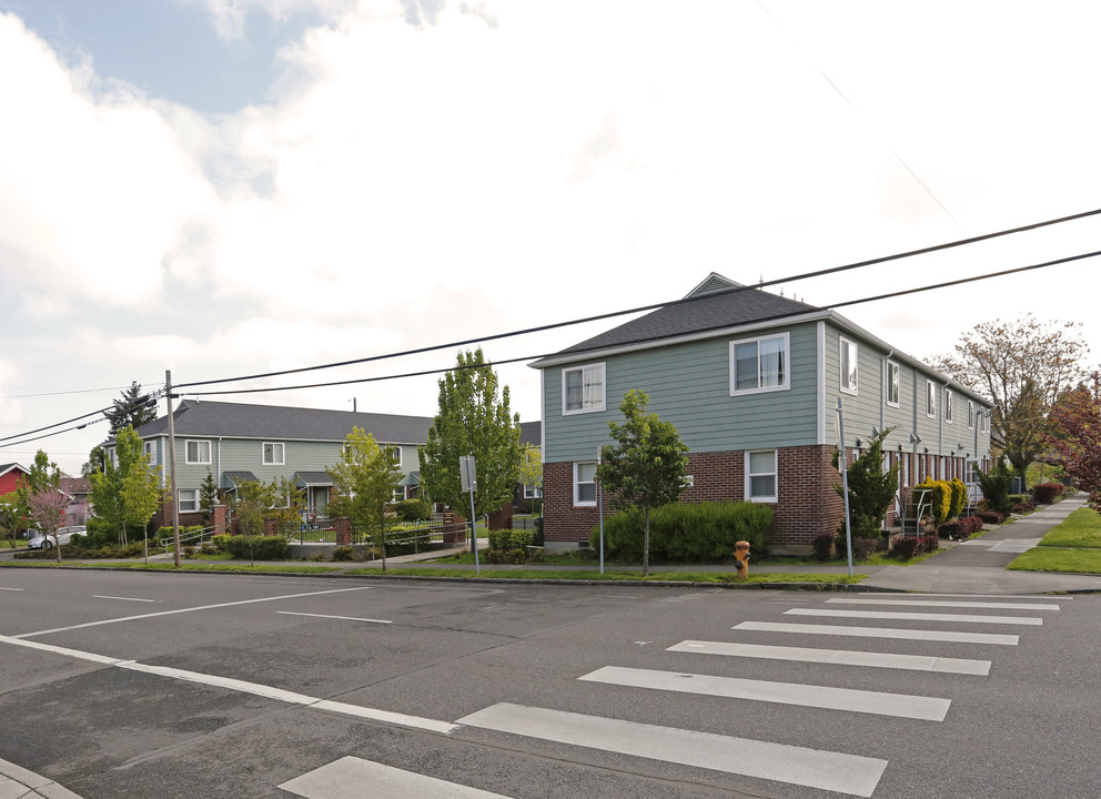 Cambridge Court Apartments in Portland, OR - Foto de edificio