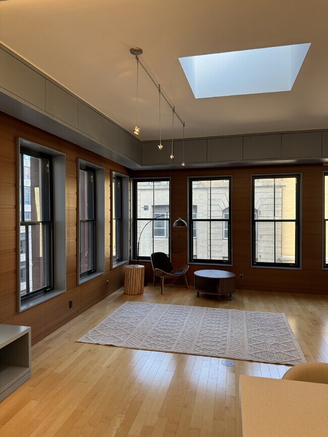 681-683-683 Washington St in Boston, MA - Building Photo - Building Photo