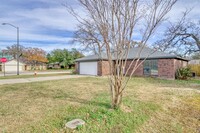 1308 Hardwood Ln in College Station, TX - Foto de edificio - Building Photo