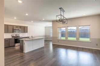 2913 Royal Acres Dr in Denton, TX - Building Photo - Building Photo