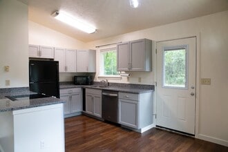 204 Potomak Trail in Winchester, VA - Building Photo - Building Photo