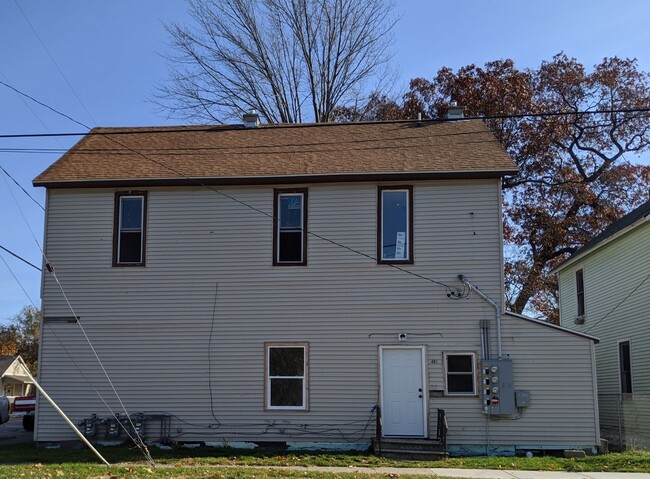 property at 487 W Grand Ave